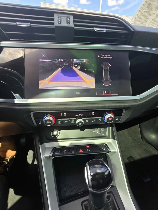 2021 Audi F3 Q3 - Image 10 of 13