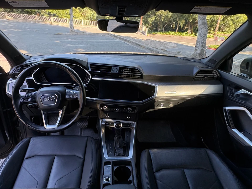 2021 Audi F3 Q3 - Image 7 of 9