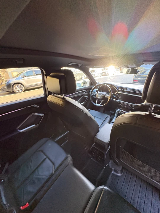 2021 Audi F3 Q3 - Image 3 of 9
