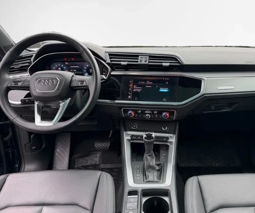 2021 Audi F3 Q3 - Image 2 of 12