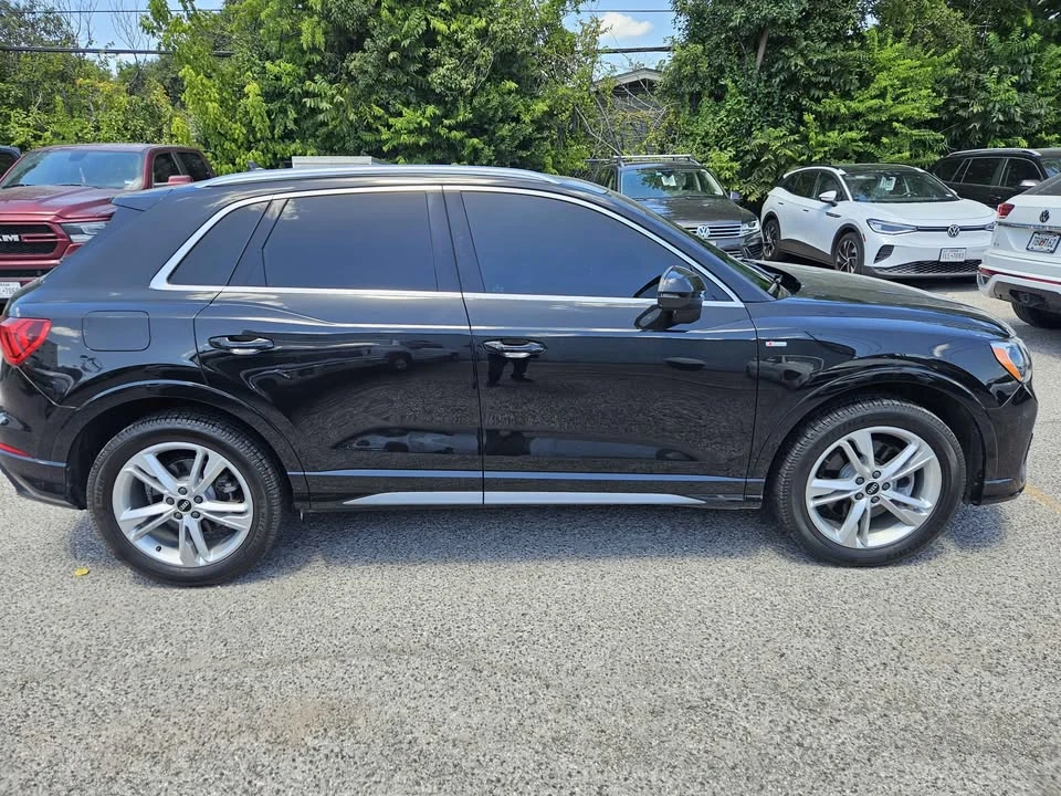 2021 Audi F3 Q3 - Image 2 of 13