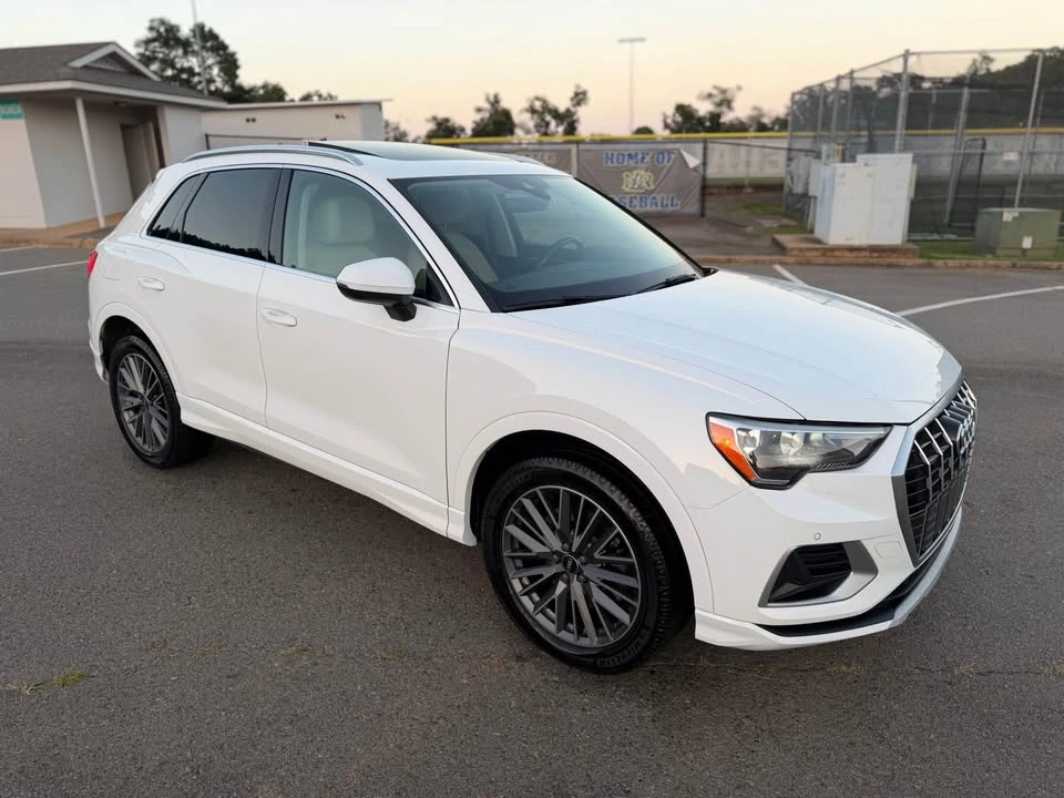 2021 Audi F3 Q3 - Image 2 of 18