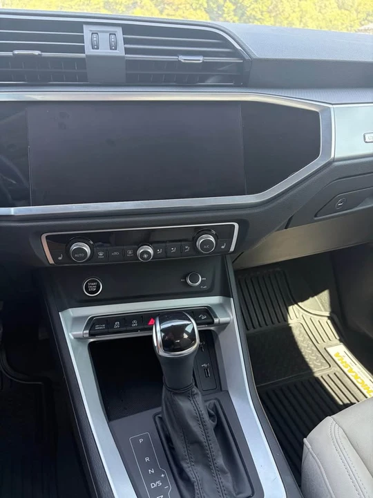 2021 Audi F3 Q3 - Image 9 of 11