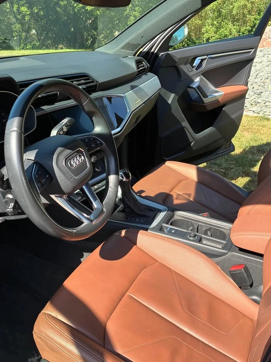 2021 Audi F3 Q3 - Image 2 of 7