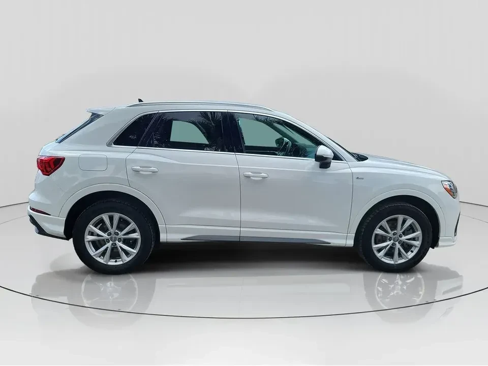 2021 Audi F3 Q3 - Image 5 of 9