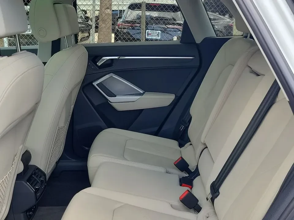 2021 Audi F3 Q3 - Image 9 of 9
