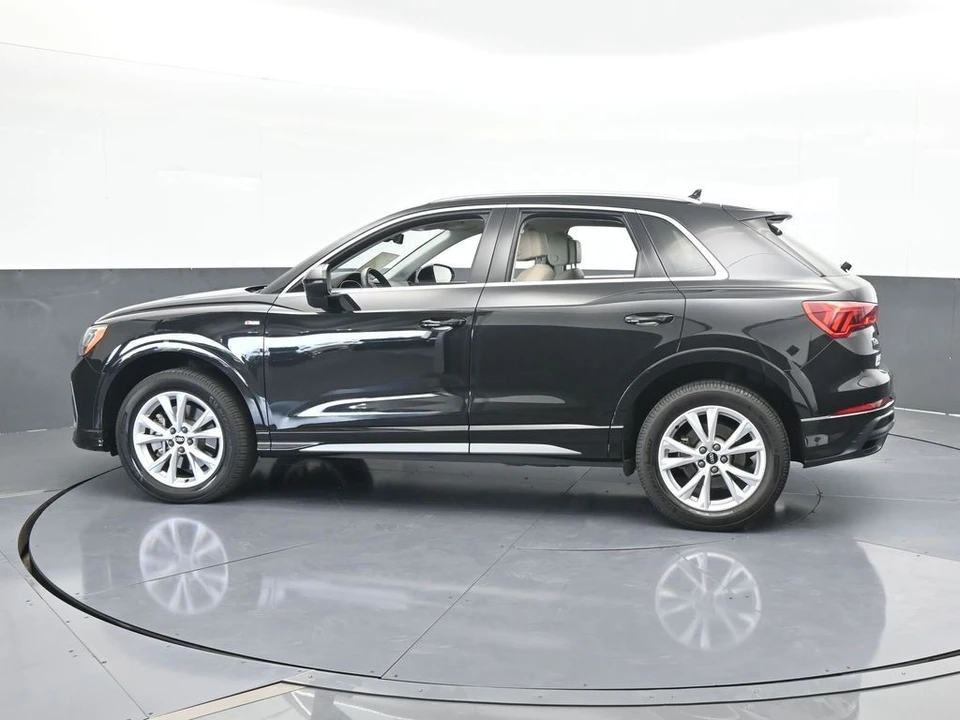 2021 Audi F3 Q3 - Image 3 of 12