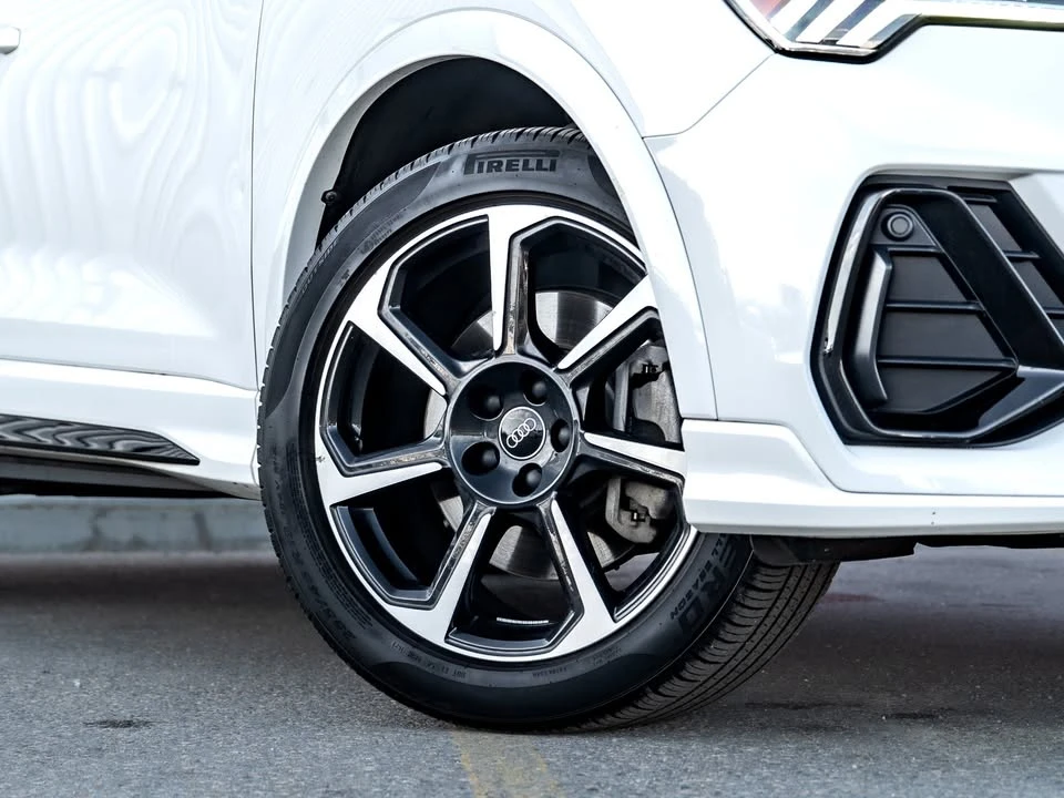 2021 Audi F3 Q3 - Image 3 of 20