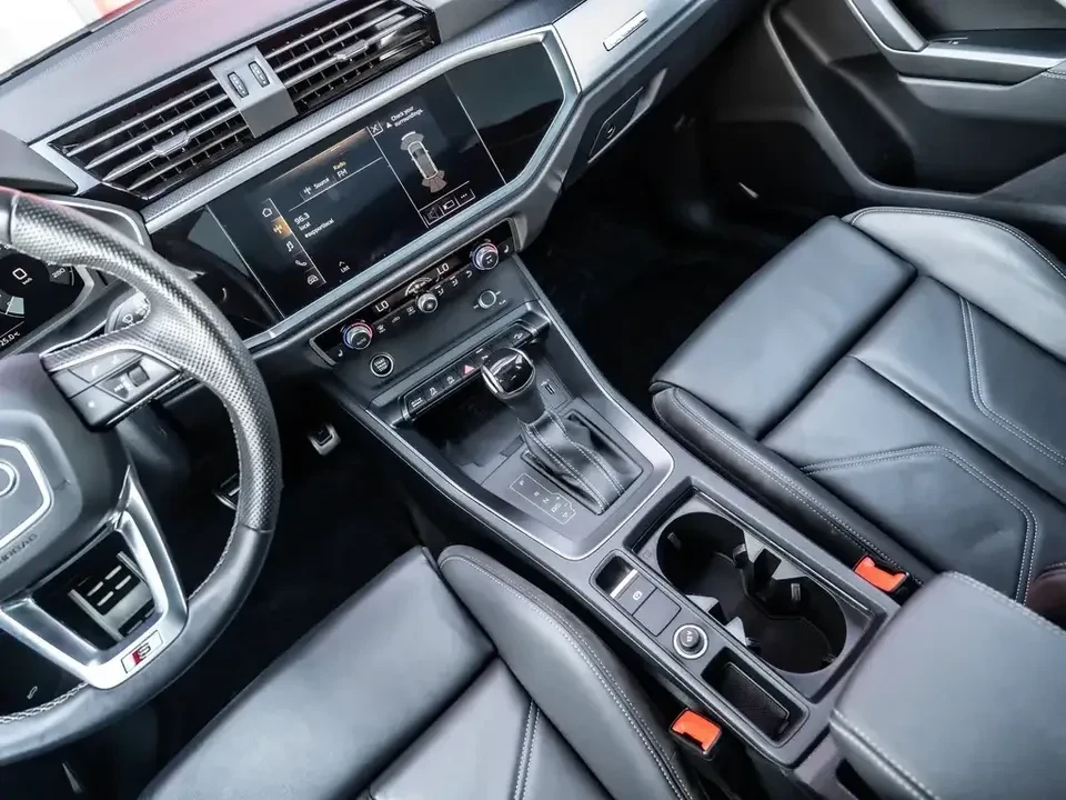 2021 Audi F3 Q3 - Image 14 of 20