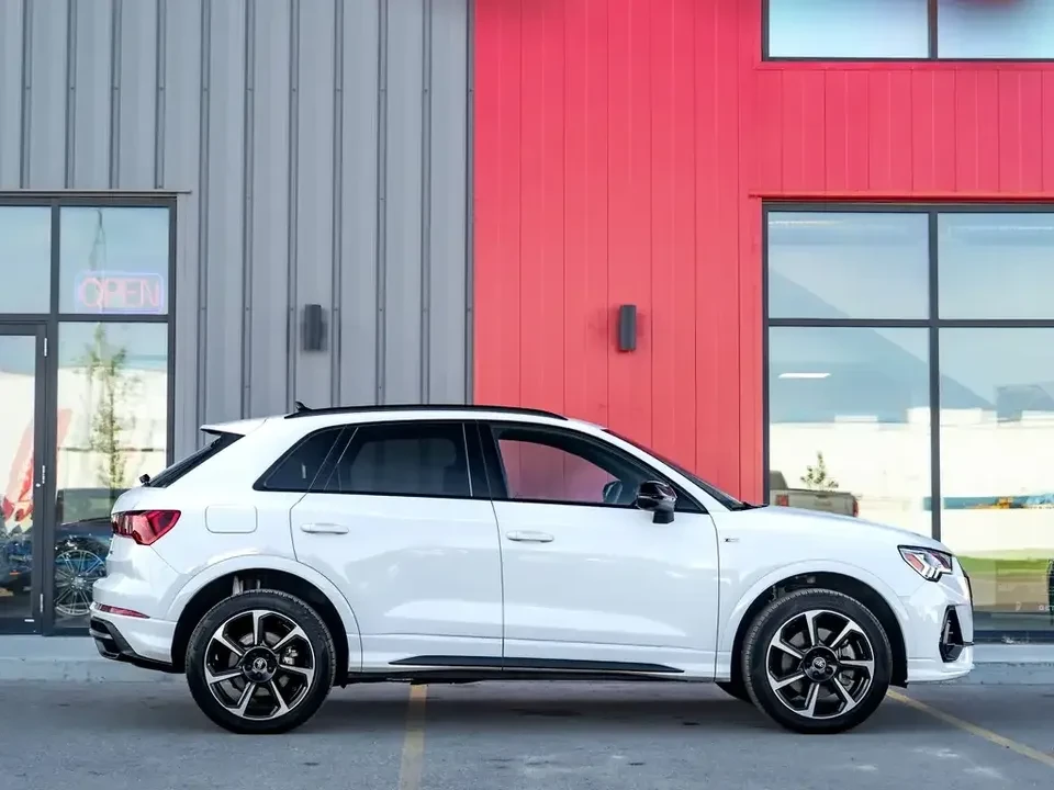 2021 Audi F3 Q3 - Image 11 of 20