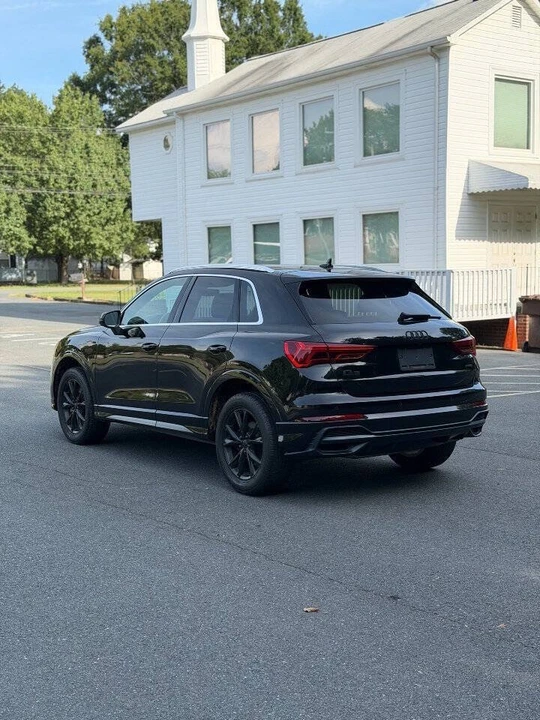 2021 Audi F3 Q3 - Image 3 of 17