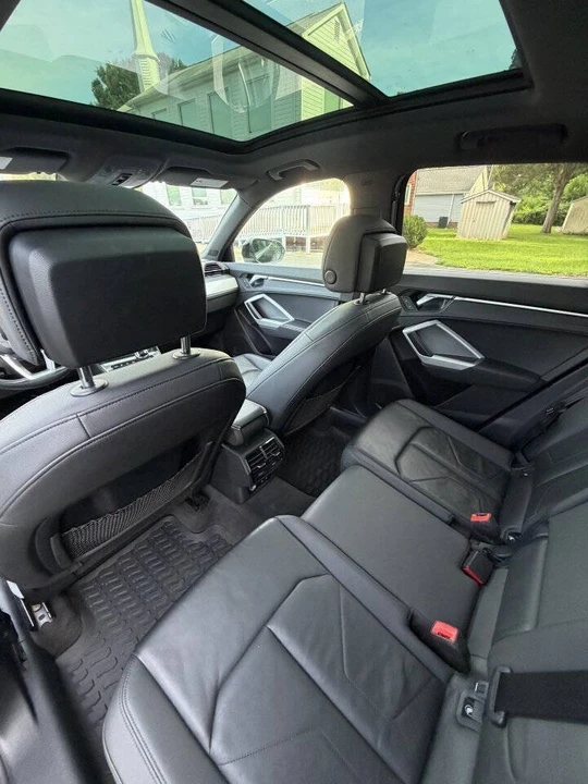 2021 Audi F3 Q3 - Image 6 of 17
