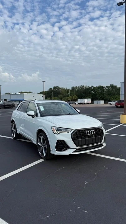 2021 Audi F3 Q3 - Image 2 of 10