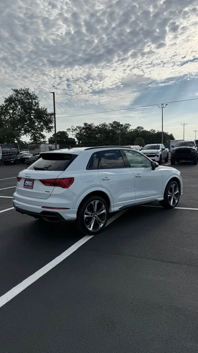 2021 Audi F3 Q3 - Image 3 of 10