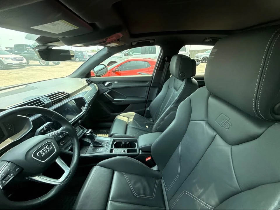 2021 Audi F3 Q3 - Image 2 of 9