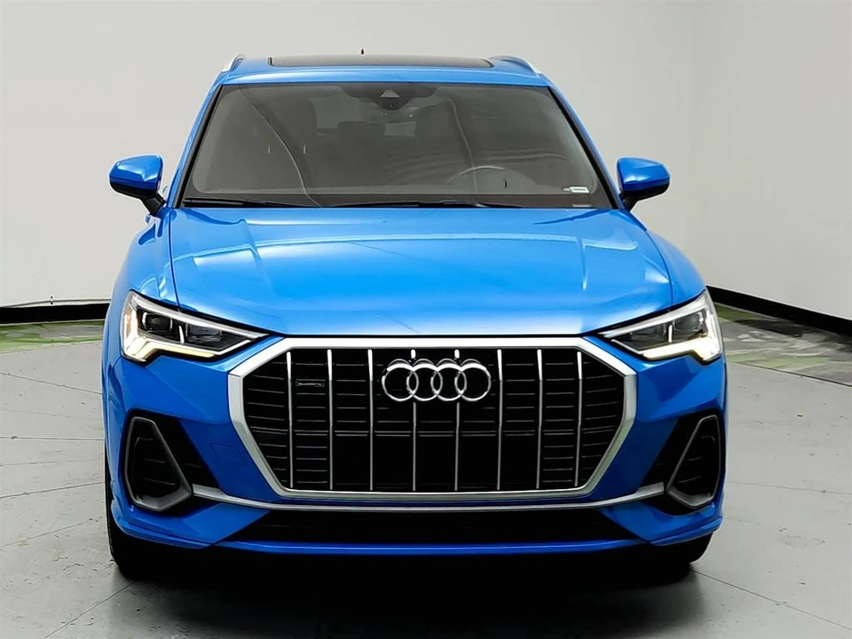 2021 Audi F3 Q3 - Image 2 of 12
