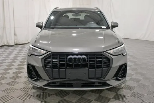 2021 Audi Q3 S line Premium