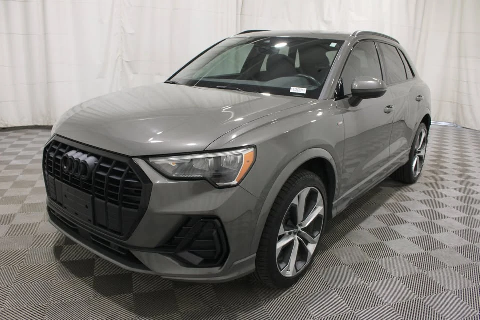 2021 Audi F3 Q3 - Image 2 of 19