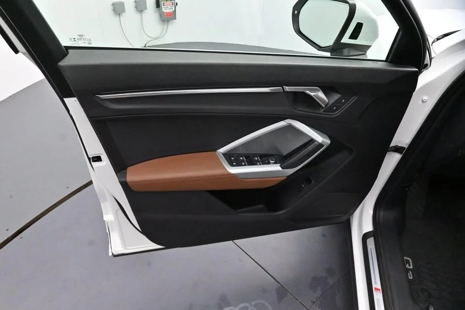 2021 Audi F3 Q3 - Image 7 of 15