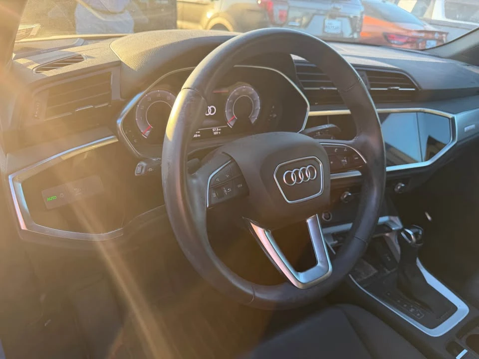 2021 Audi F3 Q3 - Image 8 of 10