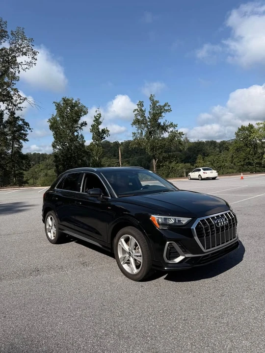 2021 Audi F3 Q3 - Image 2 of 9