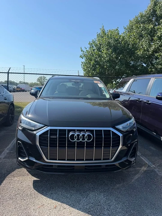 2021 Audi F3 Q3 - Image 2 of 7