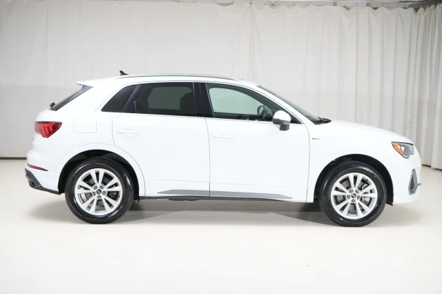 2021 Audi F3 Q3 - Image 9 of 21