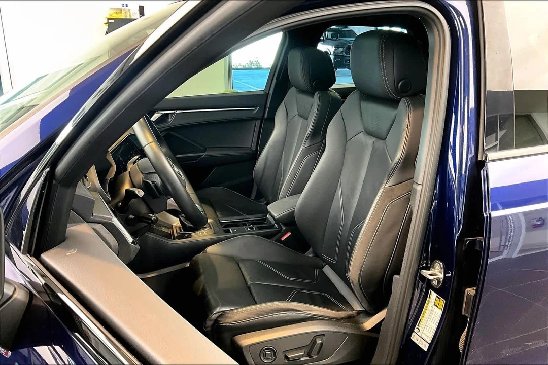 2021 Audi F3 Q3 - Image 8 of 12
