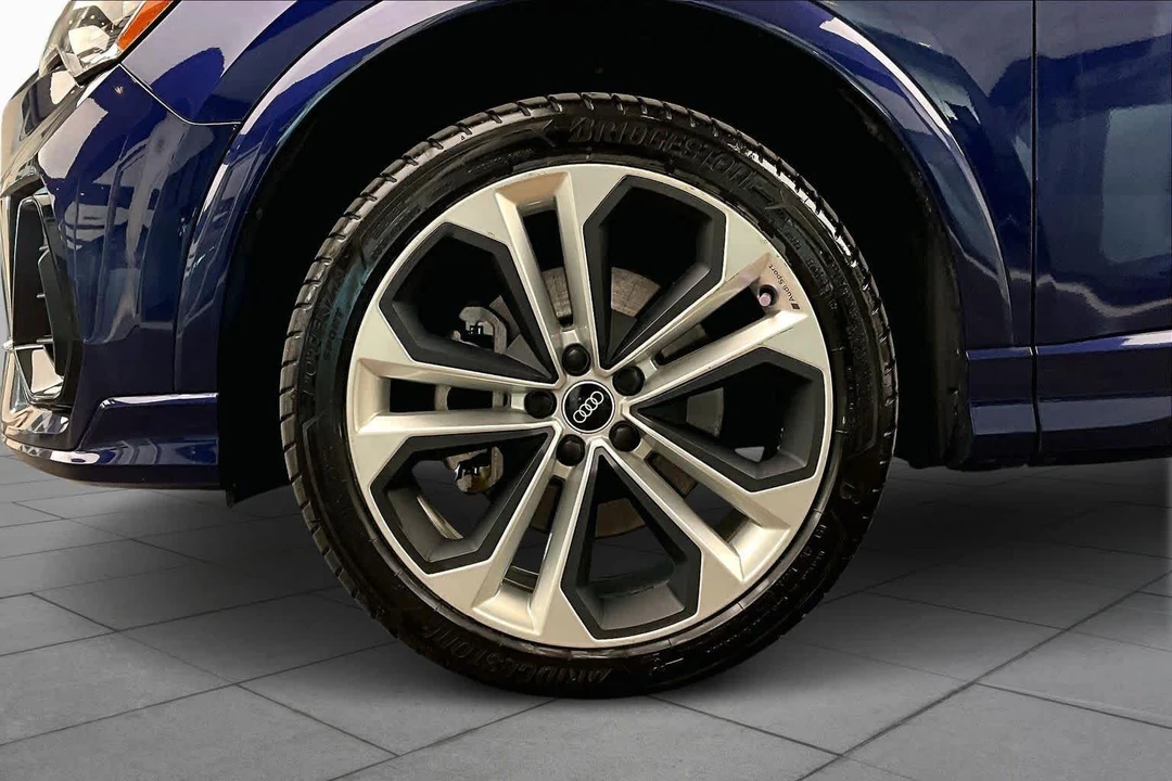2021 Audi F3 Q3 - Image 11 of 12