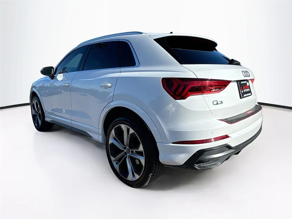 2021 Audi F3 Q3 - Image 5 of 21