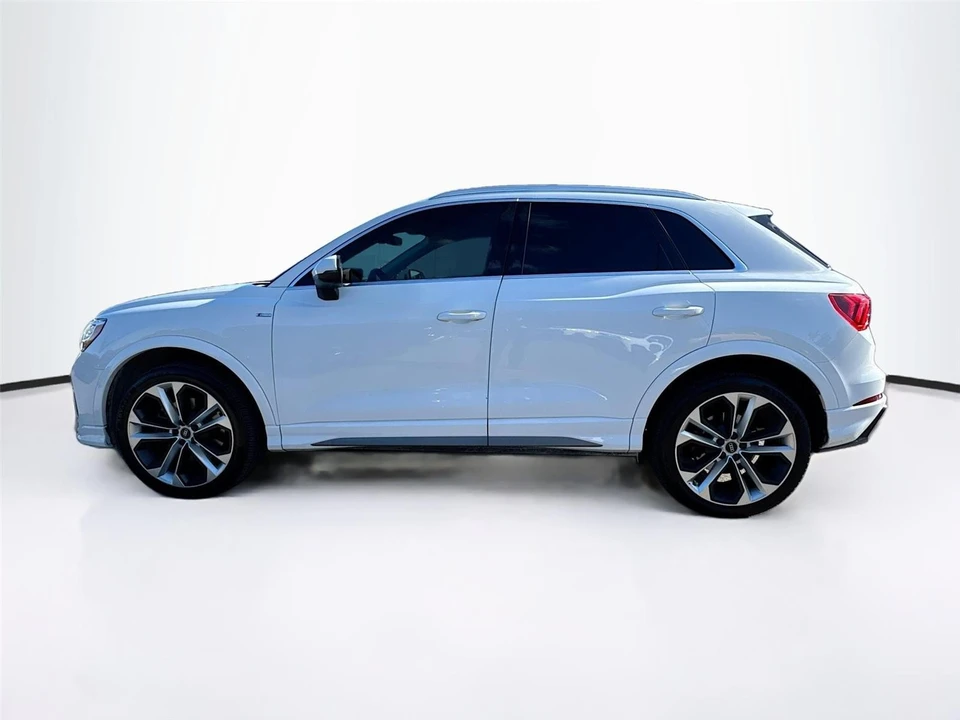 2021 Audi F3 Q3 - Image 4 of 21
