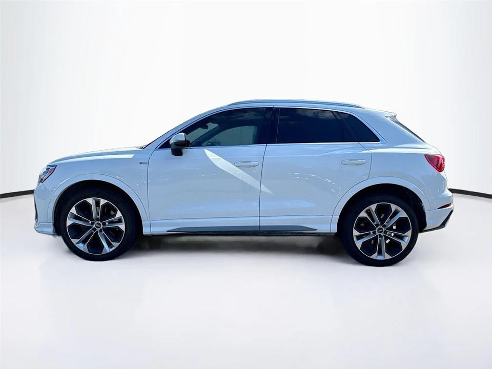 2021 Audi F3 Q3 - Image 4 of 14