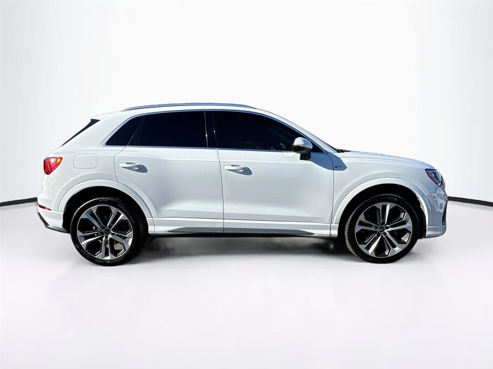 2021 Audi F3 Q3 - Image 8 of 21