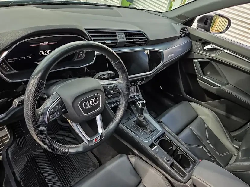 2021 Audi F3 Q3 - Image 7 of 14