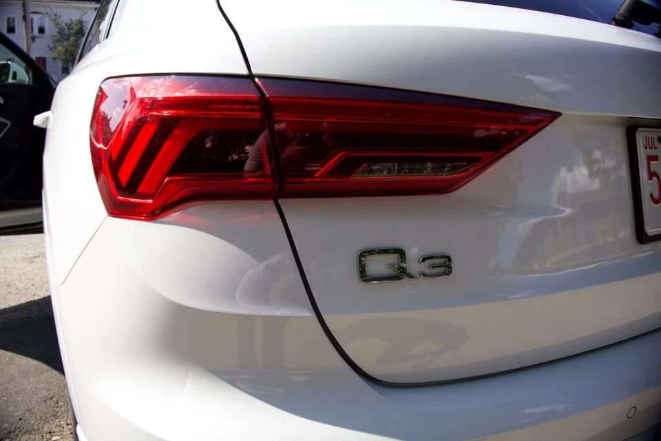 2021 Audi F3 Q3 - Image 9 of 16