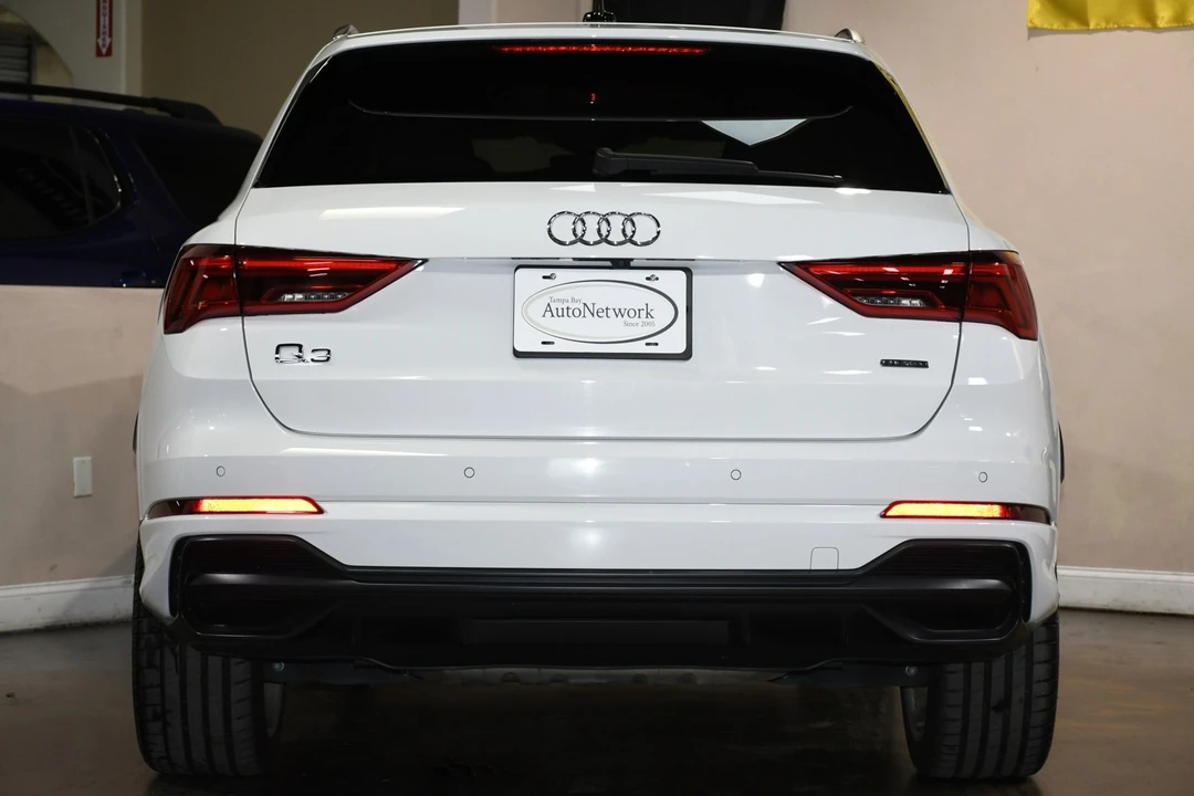 2021 Audi F3 Q3 - Image 2 of 12