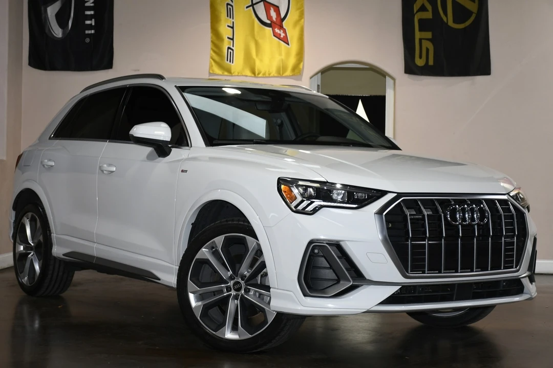 2021 Audi F3 Q3 - Image 3 of 12