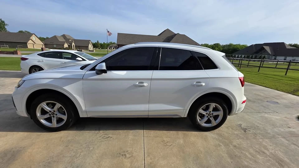 2021 Audi FY Q5 - Image 2 of 9