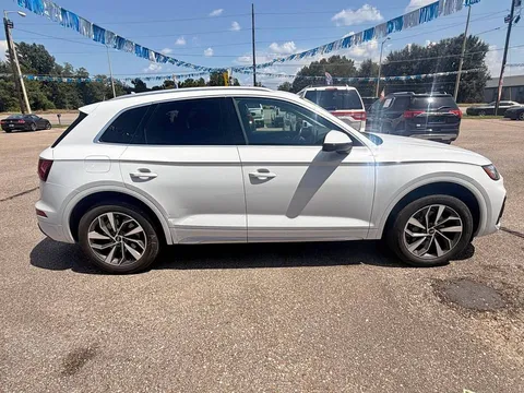 2021 Audi Q5 45 TFSI Premium Plus Sport Utility 4D