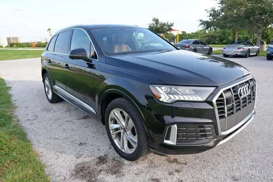 2021 Audi Q7 4.2 Quattro Premium Sport Utility 4D
