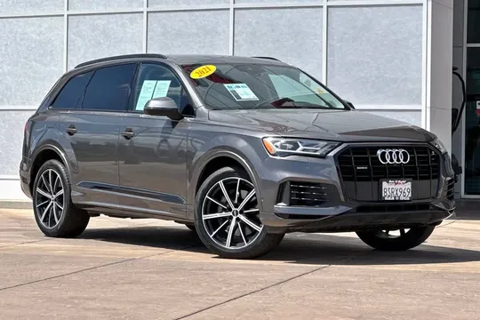 2021 Audi Q7 55 Premium Plus quattro
