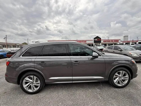 2021 Audi Q7 55 TFSI Premium Sport Utility 4D