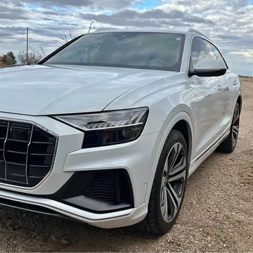 2021 Audi Q8
