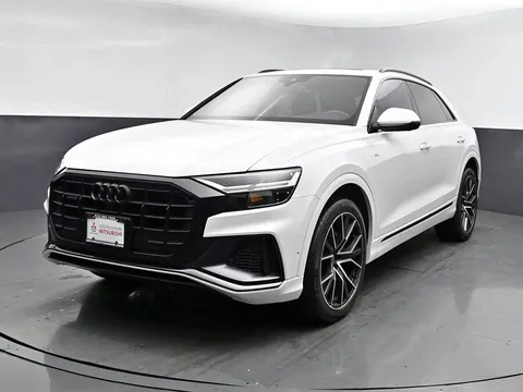 2021 Audi Q8 Premium Plus