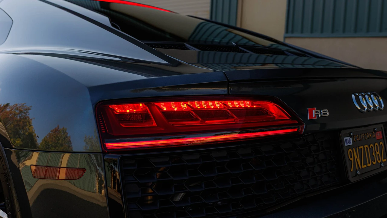 2021 Audi 4S R8 - Image 17 of 31