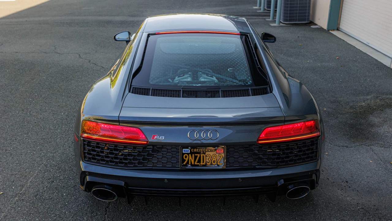 2021 Audi 4S R8 - Image 9 of 31