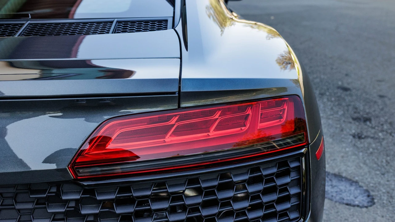 2021 Audi 4S R8 - Image 18 of 31