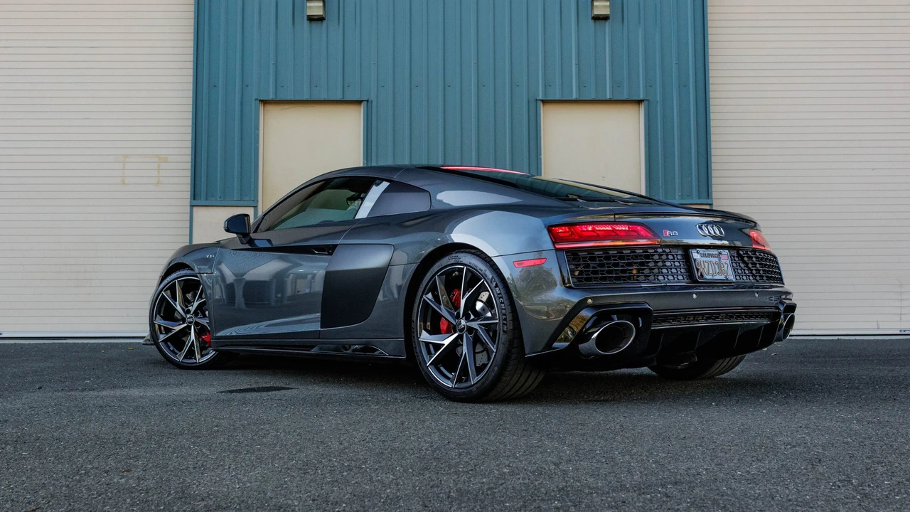 2021 Audi 4S R8 - Image 10 of 31