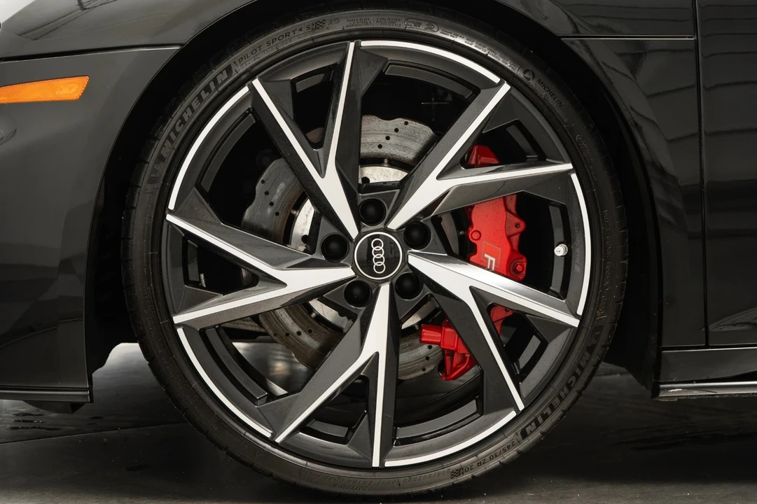 2021 Audi 4S R8 - Image 10 of 21