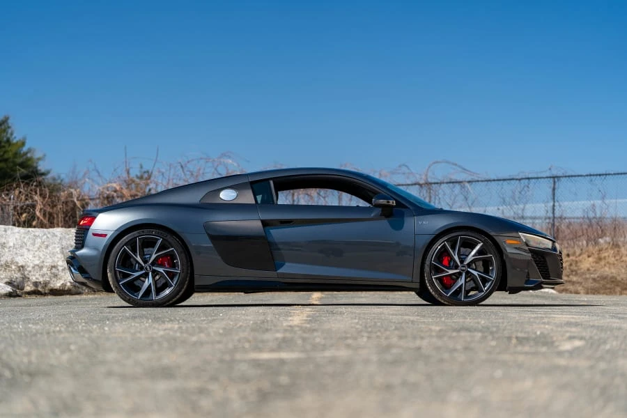 2021 Audi 4S R8 - Image 2 of 31